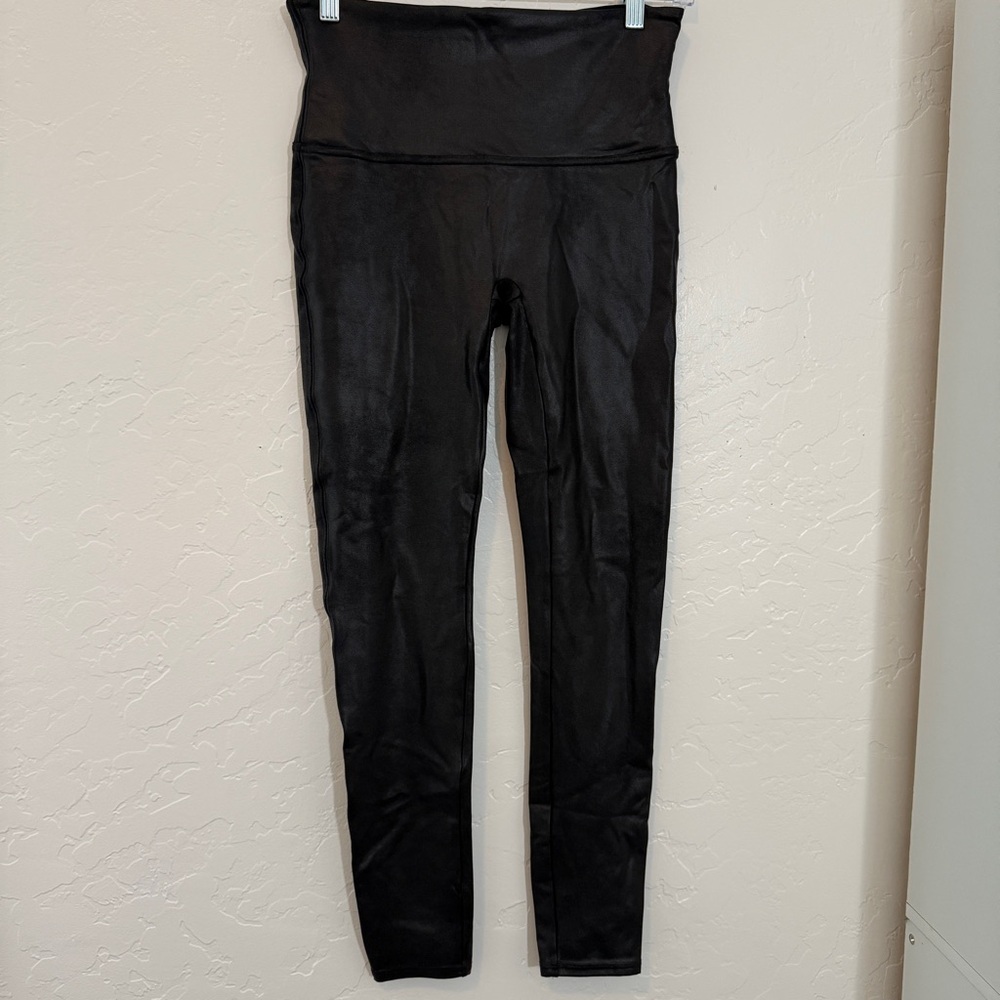 ✨ Spanx Faux Leather Leggings – Size Large ✨